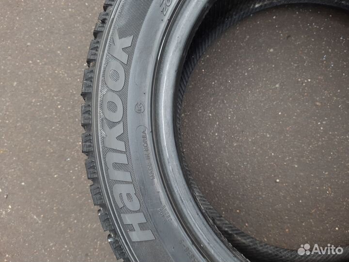 Hankook Winter I'Pike W409 205/55 R16