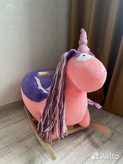 Детская качалка лошадь