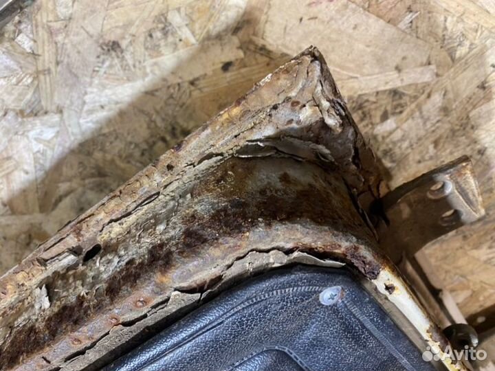 Дверь задняя правая Ваз 2107