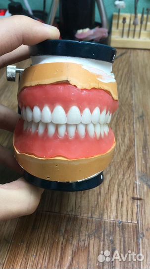 Зубные протезы