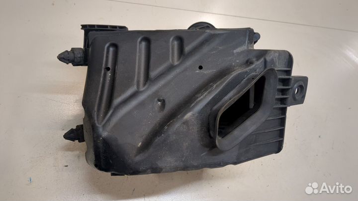 Корпус воздушного фильтра Audi A4 (B7), 2007