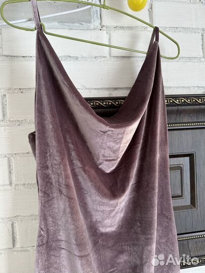 Платье бархатное 46