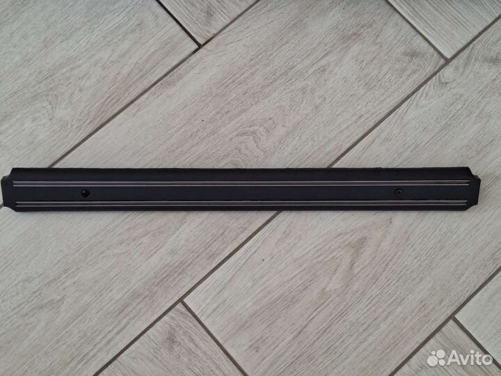 Магнитный держатель для ножей