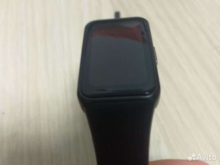 Фитнес браслет