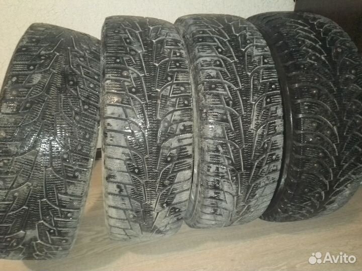 Hankook Winter I'Pike 215/65 R16