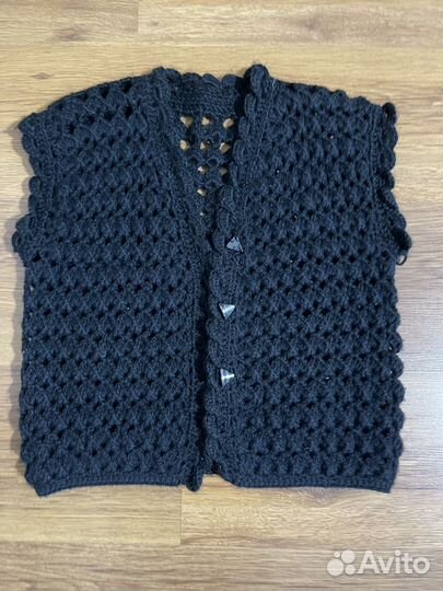 Жилет вязаный школьный на девочку