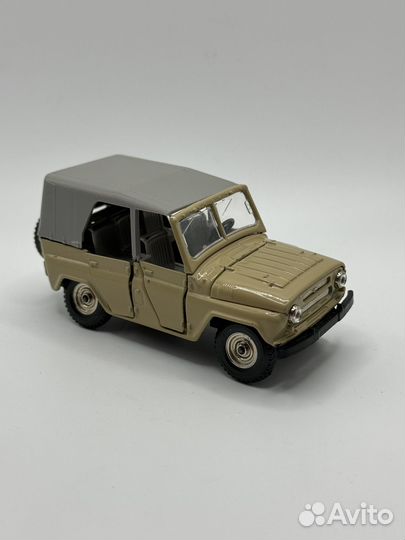 Модель автомобиля УАЗ 469