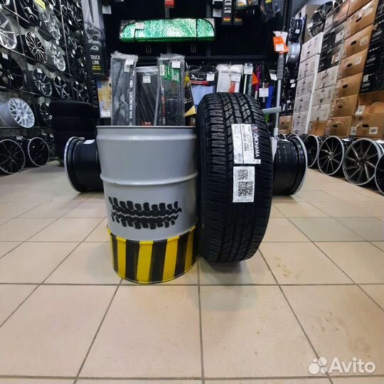 Yokohama Geolandar A/T G015 215/70 R16 100H