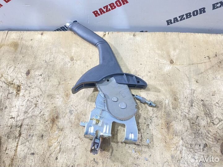 Рычаг стояночного тормоза