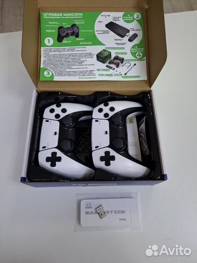 Игровая консоль