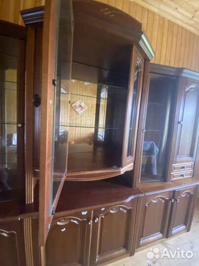 Стенка в гостиную и тумба TV