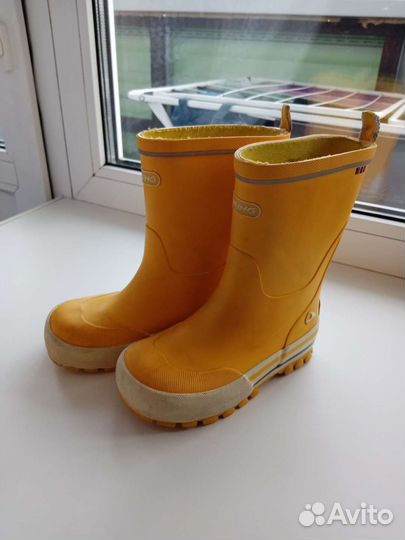 Резиновые сапоги