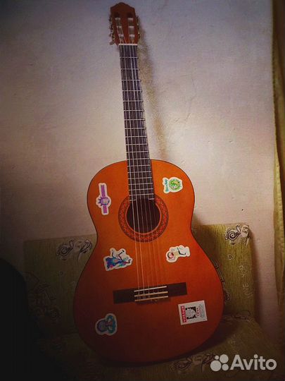Классическая гитара yamaha c40