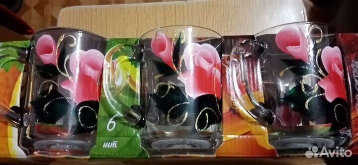 Новые кружки и стаканы, стекло