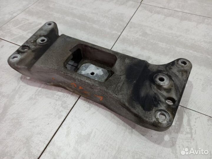 Кронштейн АКПП Bmw 535I F07 GT N55B30A 2010