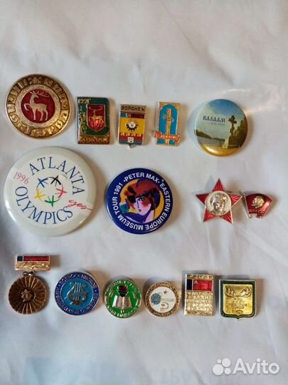 Значки и медали