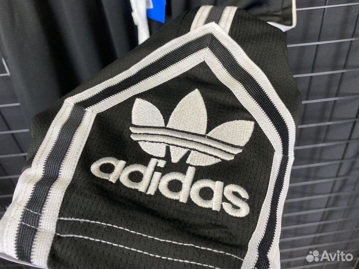 Шорты Adidas новые