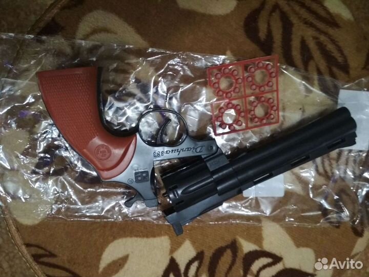 Детские пистолеты