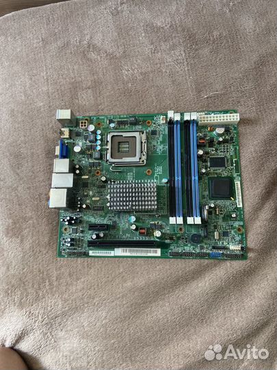 Материнская плата