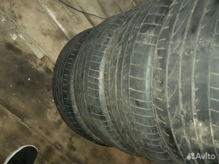 Bridgestone Potenza RE050A 215/50 R17