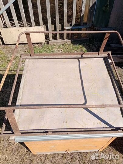 Подставка металлическая