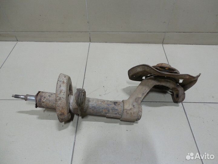 Кулак поворотный передний правый Nexia 1995-2016