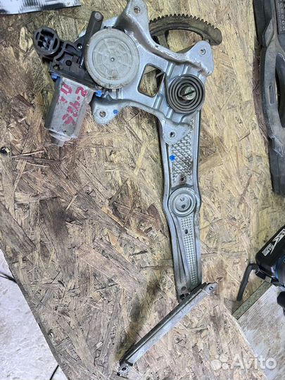 Стеклоподъемник