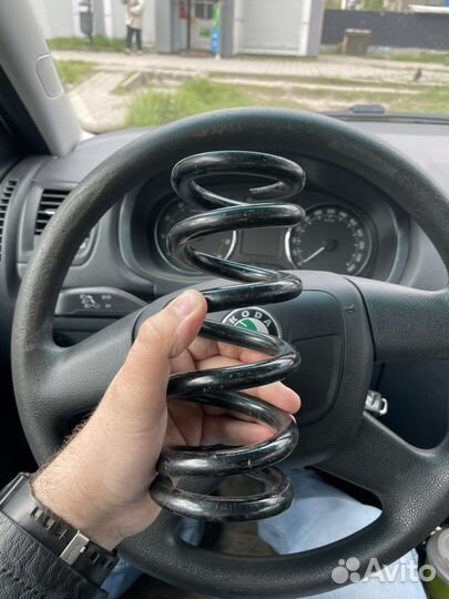 Пружина заднего амортизатора Honda Gl1800