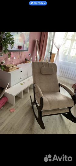 Продам кресло качалку