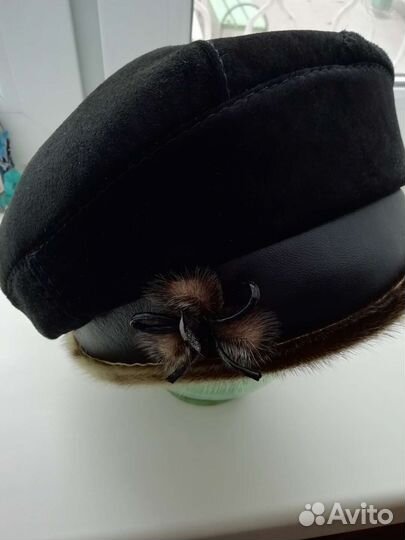 Берет из натуральной замши