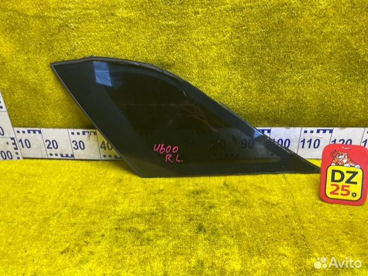 Стекло собачника заднее левое Mercedes-Benz