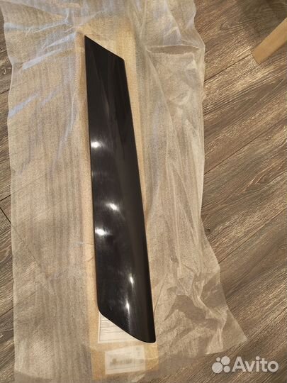 Накладка передней стойки правая Mini R53