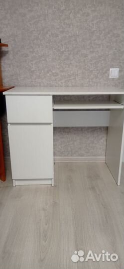 Письменный стол