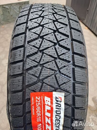 Bridgestone Blizzak DM-V2 225/60 R18 100S