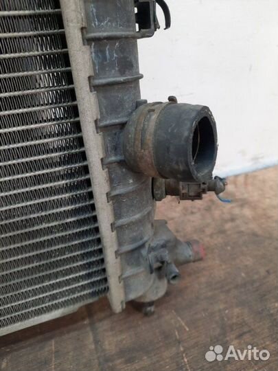 Радиатор основной Opel Astra хэтчбэк 5 дв. 1.6