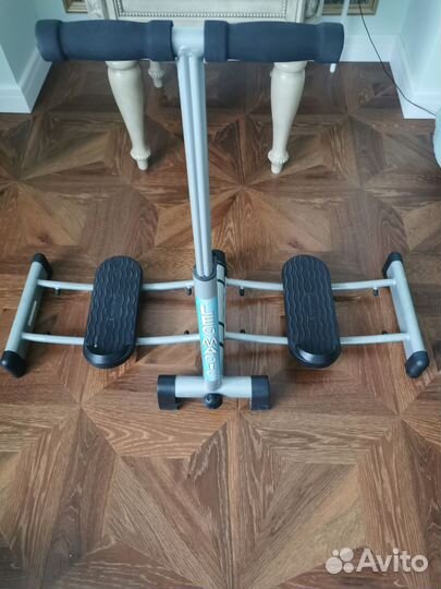 Тренажер для гиперэкстензии