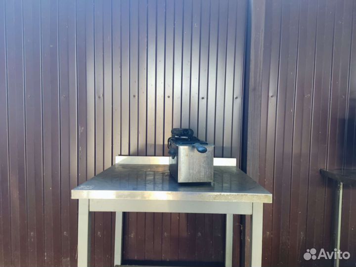 Стол металлический