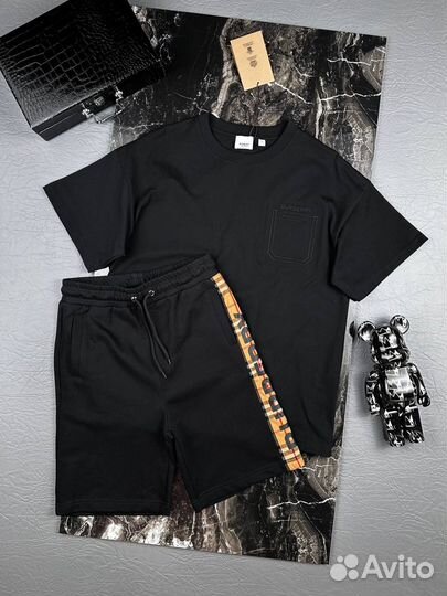 Burberry шорты и футболка