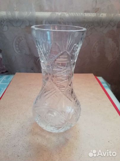 Хрустальная ваза