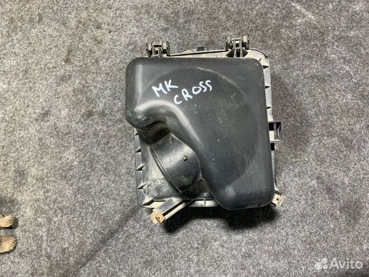 Корпус воздушного фильтра Geely Mk Cross 2014