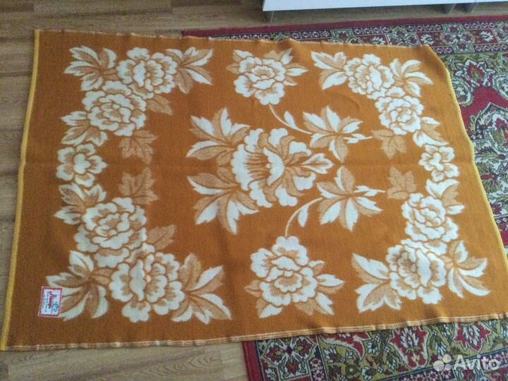 Одеяло верблюжье шерстяное СССР Китай 2 шт