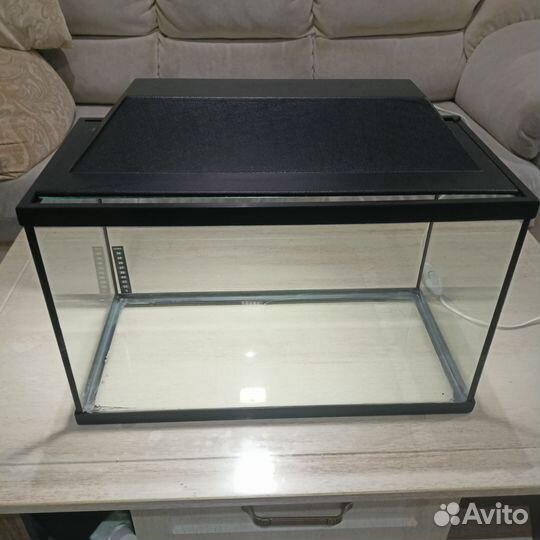 Аквариум с подсветкой