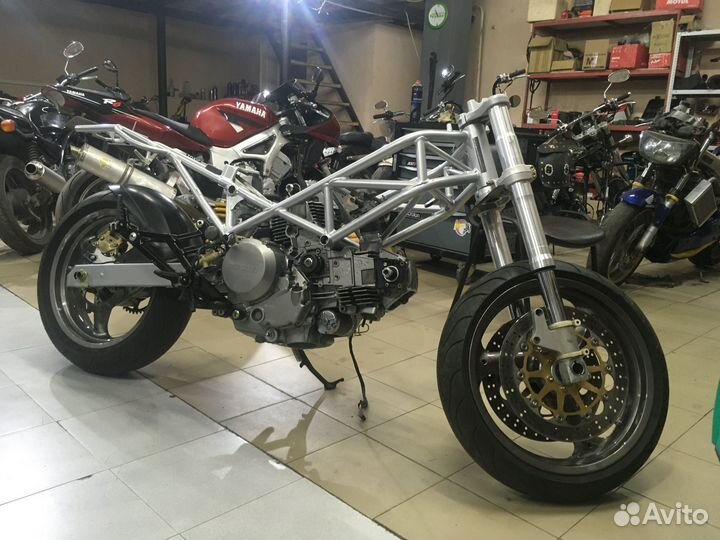 Ducati monster 800 io