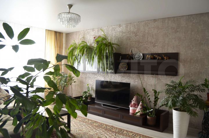 2-к. квартира, 64 м², 10/10 эт.