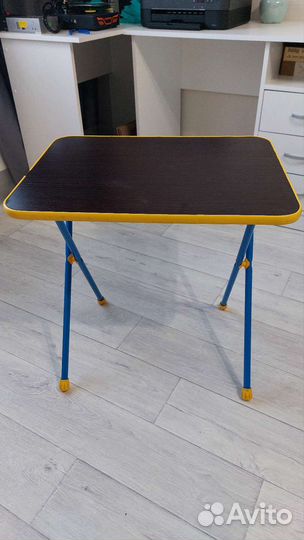 Детский столик