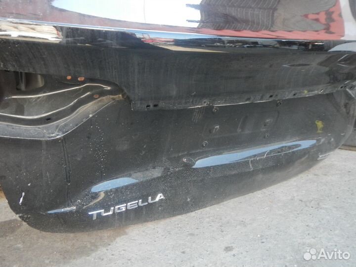 Стекло двери багажника Geely Tugella