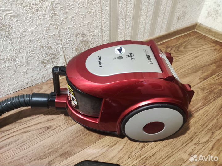 Пылесос Samsung 1800w