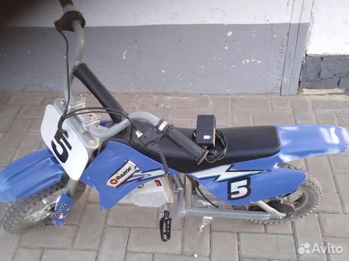 Детский електромотоцикл