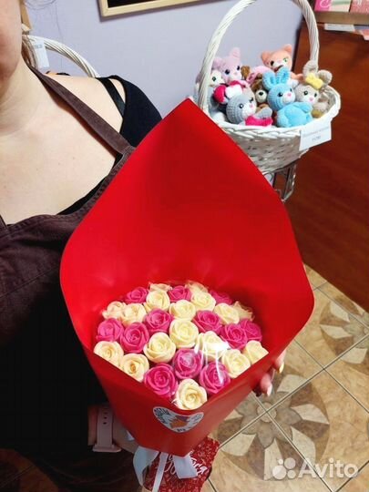 Розы из Белого Шоколада - 29 шт в Букете