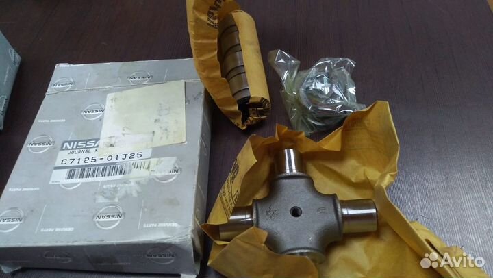 Крестовина кард. вала заднего Y61-C712501J25